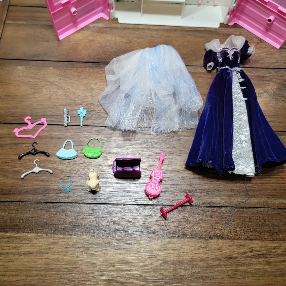 Barbie Wardrobe Closet, Accessories and Clothes